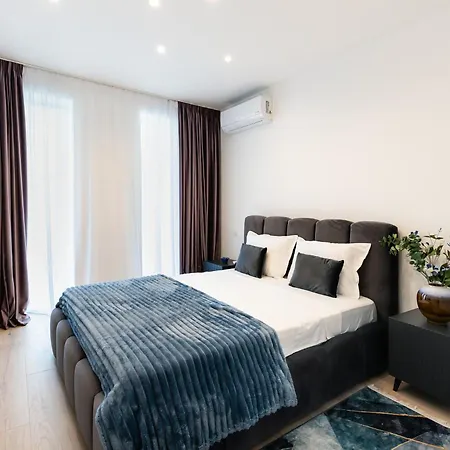 Roots Two - Tranquil Lakeview Escape With Balcony Bucarest Esterno foto