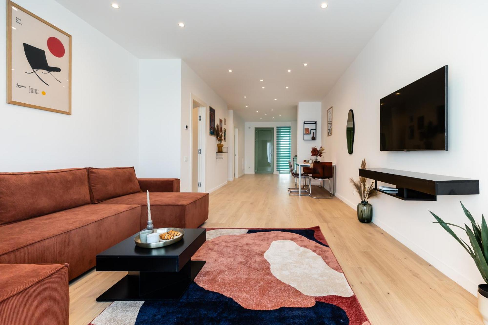 Roots Two - Tranquil Lakeview Escape With Balcony Appartamento *