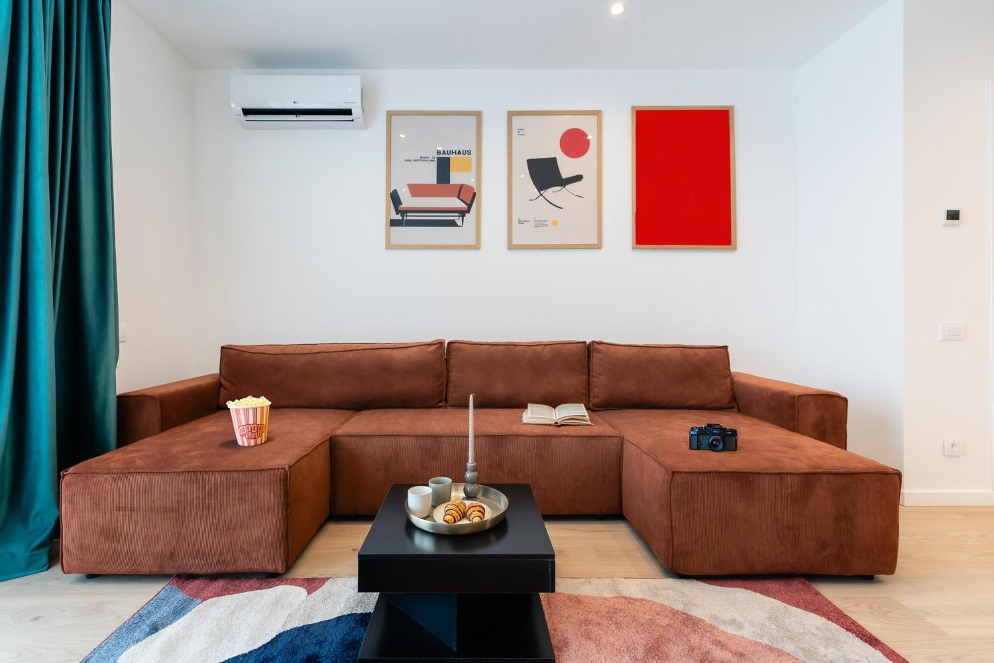 Appartamento Roots Two - Tranquil Lakeview Escape With Balcony